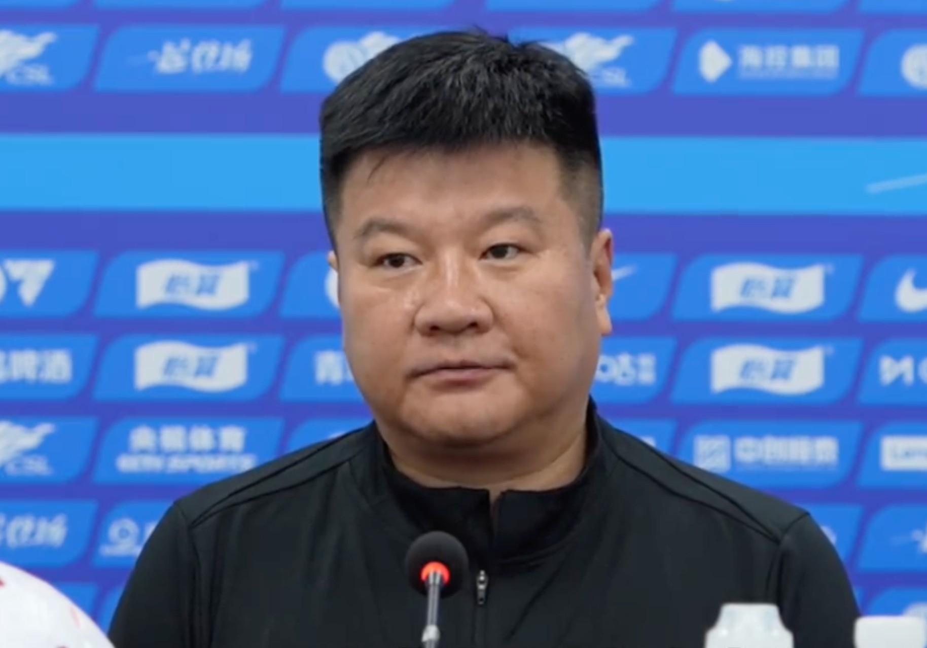 IM电竞app下载-略显仓促，李金羽正常出席赛前发布会，两小时后铁人官宣其下课